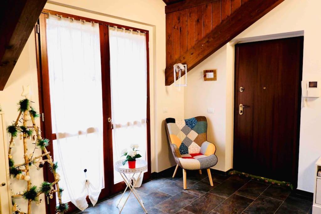 Attico Nel Cuore Delle Langhe - Free Parking Wi-Fi E Ac Alba  Exteriör bild